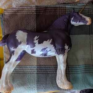 Hyacinth Breyer Unicorn